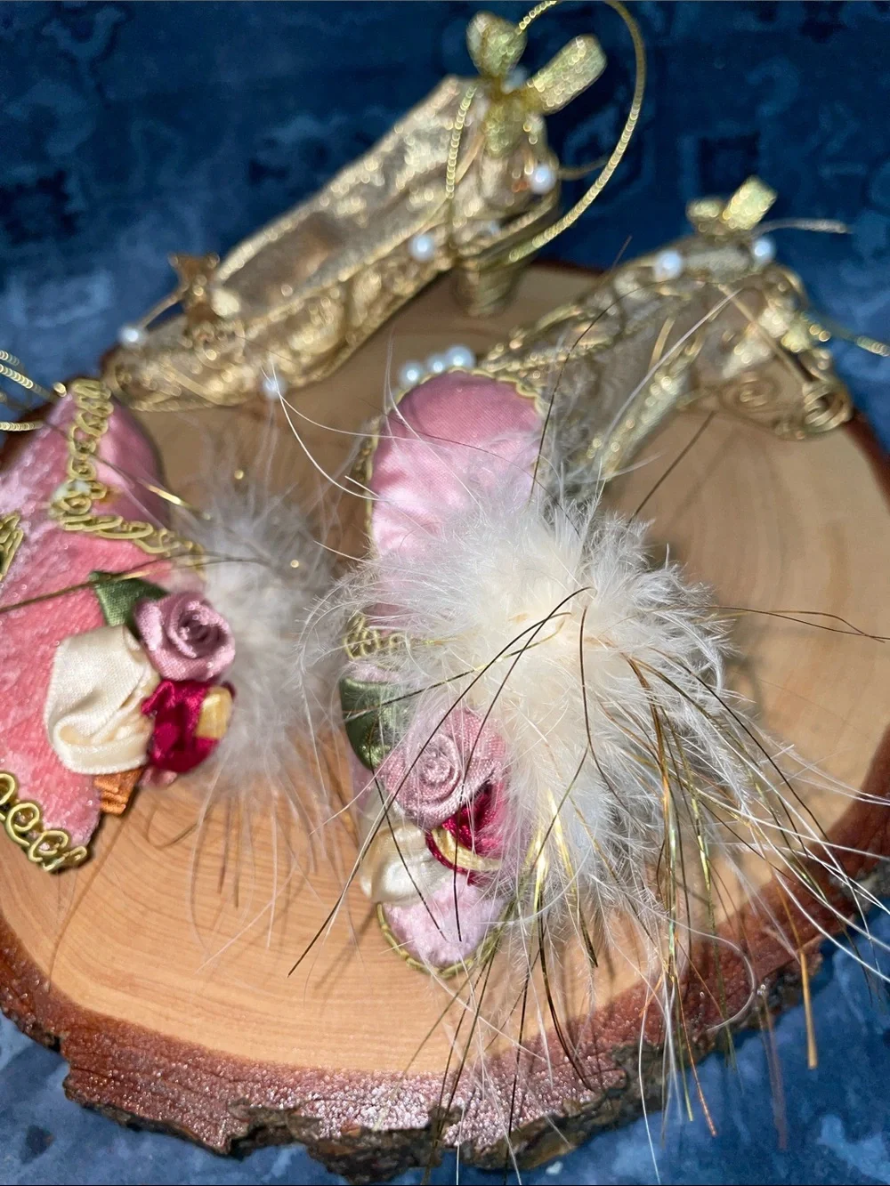 Vintage victorian shoe Christmas ornament lot of 4 gold mesh pink velvet